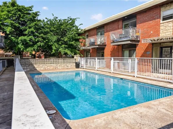 4213 Clark Ave APT 5, Kansas City, MO 64111