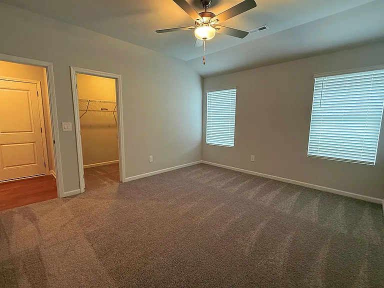 205 Six Pence Ct — Photo 9
