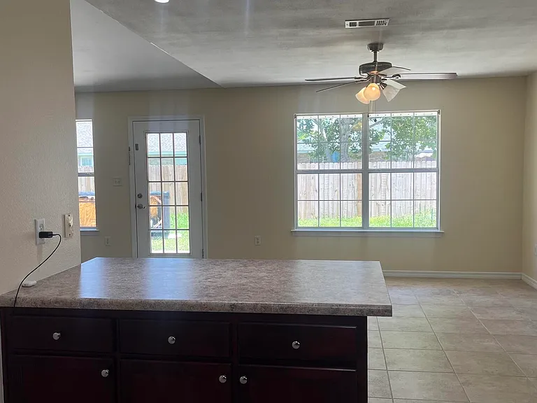 2154 Castle Grove Dr — Photo 1