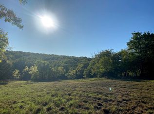 455 Ranchview Ct, Bowie, TX 76230