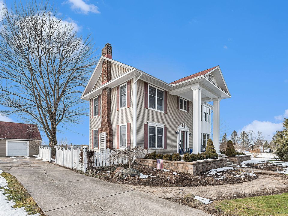 8947 Storey Rd, Belding, MI 48809 MLS 23004089 Zillow