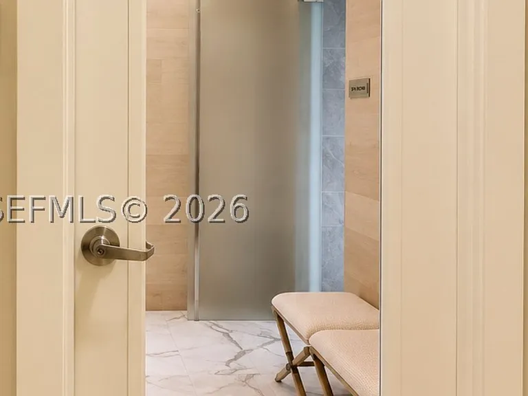 90 SW 3rd St #2302 — Photo 24