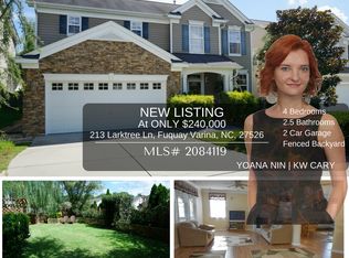 213 Larktree Ln, Fuquay Varina, NC 27526