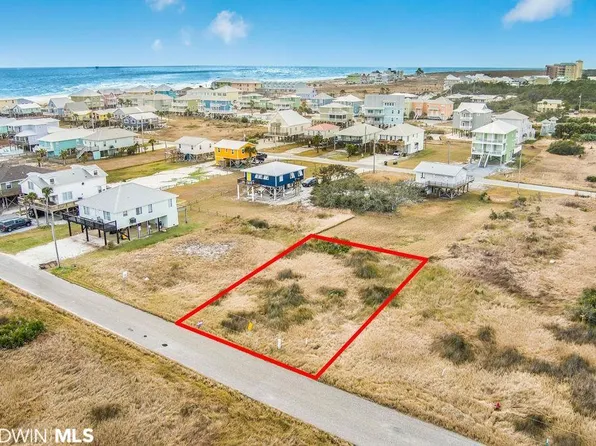 Buchanan Ct, Gulf Shores, AL 36542