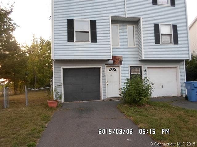 2nd image of 6 Cidermill Ct