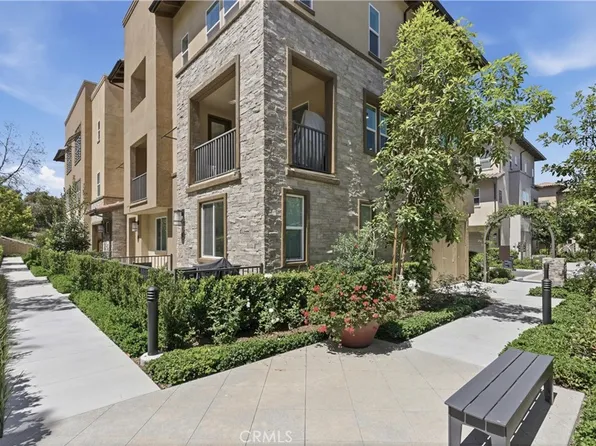 40 Sanctuary Ln, Mission Viejo, CA 92692