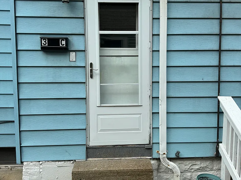 3 Bedroom 1 Bath unit #C — Photo 5