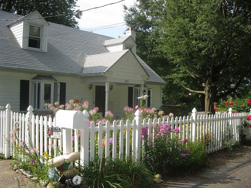 1st image of 7010 2nd Ave