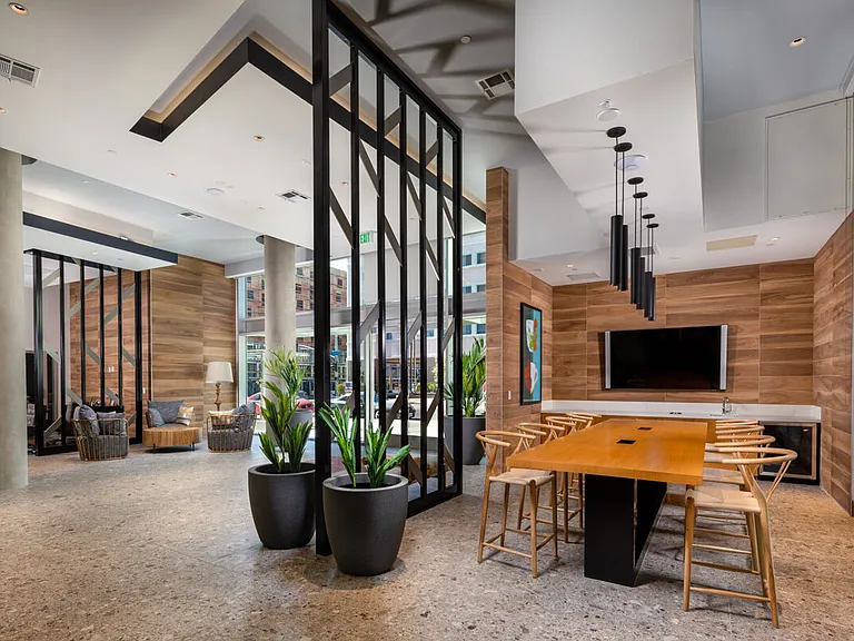 Rise Koreatown — Photo 20