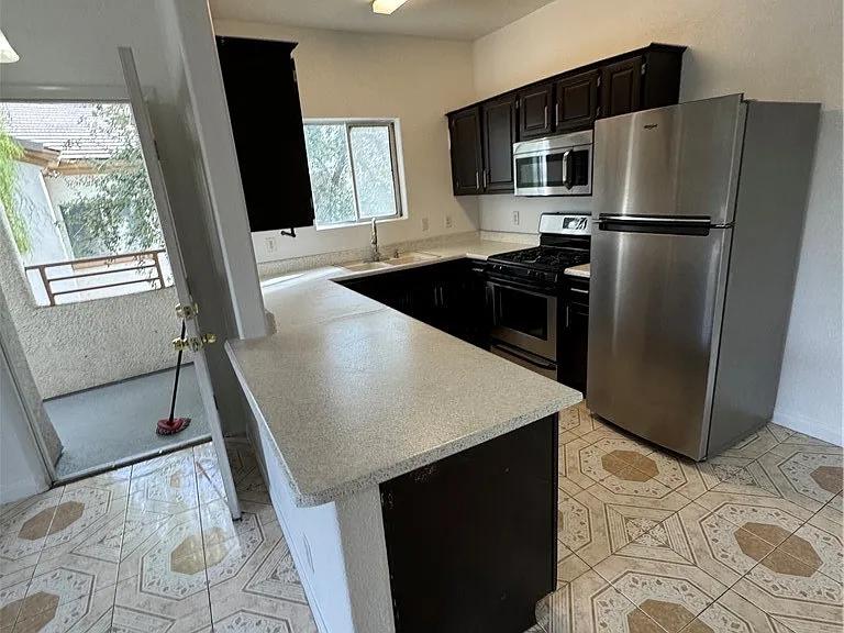 5655 E Sahara Ave #2008 — Photo 10