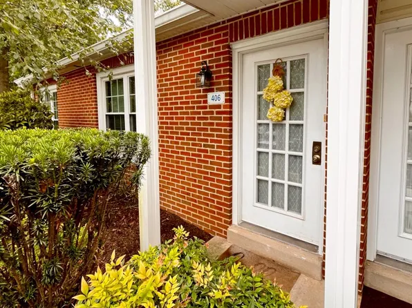 406 Beacon Hill Dr, Southampton, PA 18966