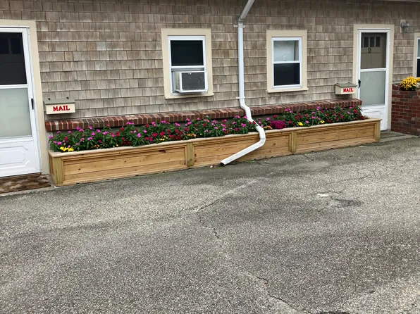 (undisclosed Address), New Bedford, MA 02740