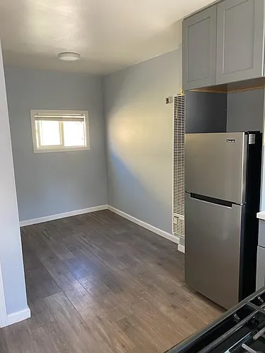 307 Raymond St #8 Photo 1