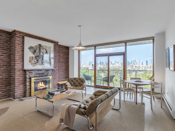 261 Park Ave, Weehawken, NJ