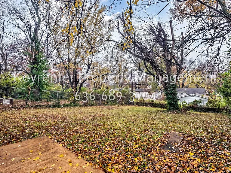 10521 Duke Dr — Photo 23