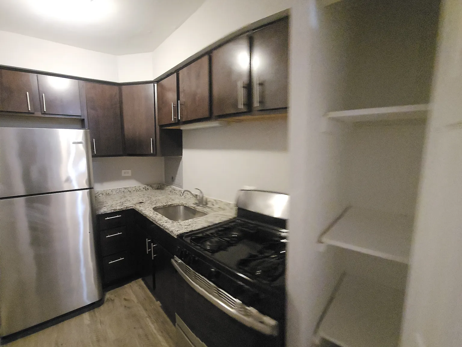 2 bed, 800 sqft, $1,895 — Photo 4