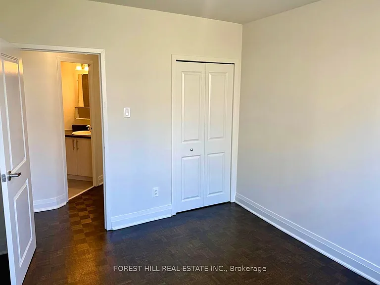 35 Esterbrooke Ave #209 — Photo 9