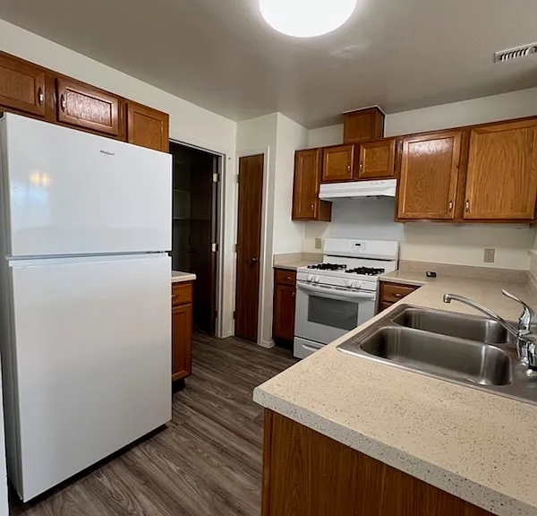 348 Sacajawea Ct — Photo 4