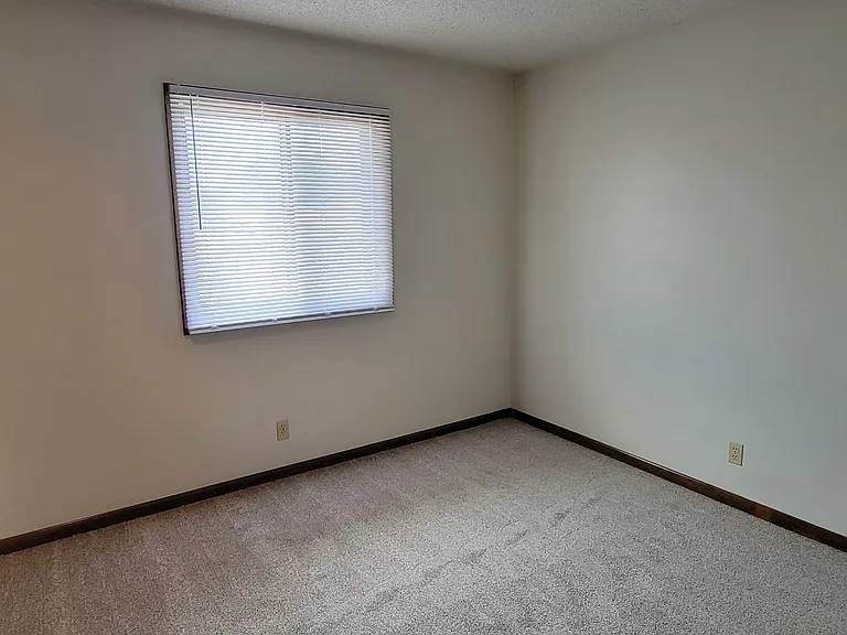 4727 Baldwin Ave — Photo 9