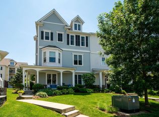 141 Hms Stayner Dr #306, Hingham, MA 02043
