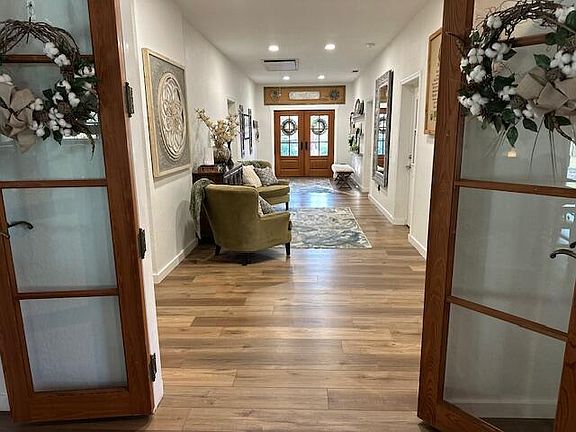 3rd image of 5315 SW Ranchito Street