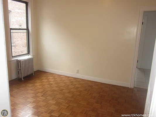 Rented by Realty 2000 Corp | media 5