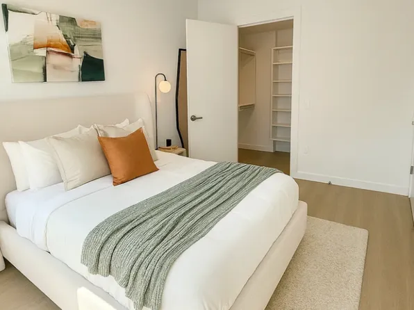 2201 Beverley Road image 1 of 8