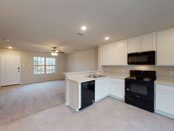 Maple Floor Plan