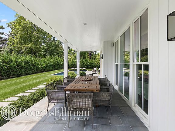 4th image of 11 Muchmore Ln