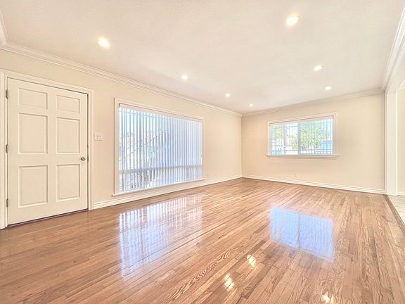 3rd image of 1939 17th St APT 3