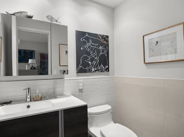 1065 Park Avenue image 12 of 14