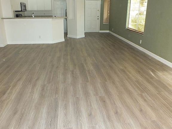4th image of 4313 Dogwood Cir