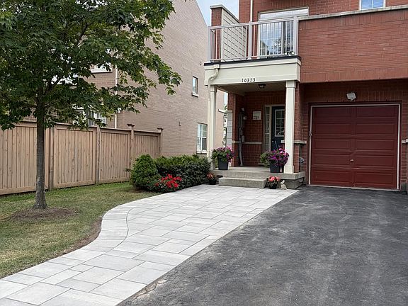 4th image of 10373 Woodbine Ave E