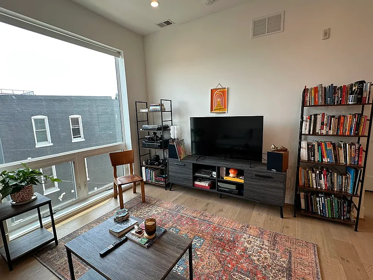 2905 Georgia Ave NW #204 — Photo 4