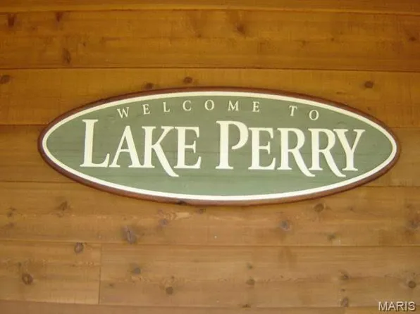 5053 Port Perry Dr, Perryville, MO 63775