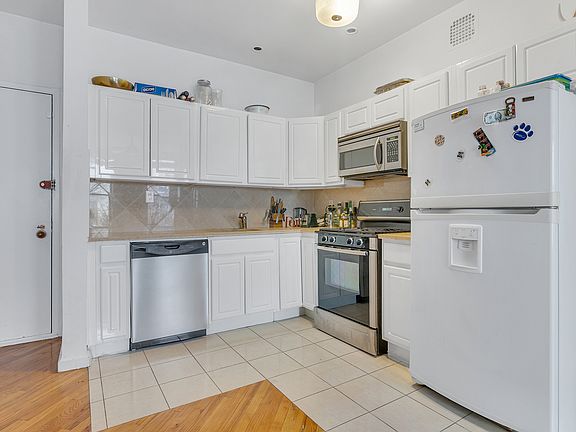 5th image of 306 E 105th St APT 3A