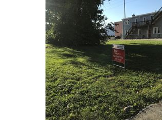 320 Market St, Marcus Hook, PA