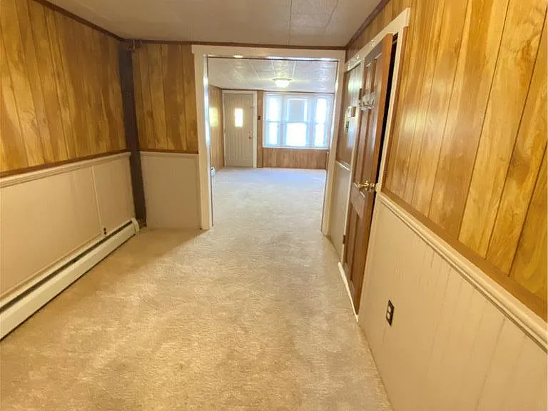 221 Center St — Photo 5