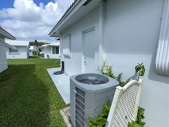 5th image of 8203 NW 59th Ct
