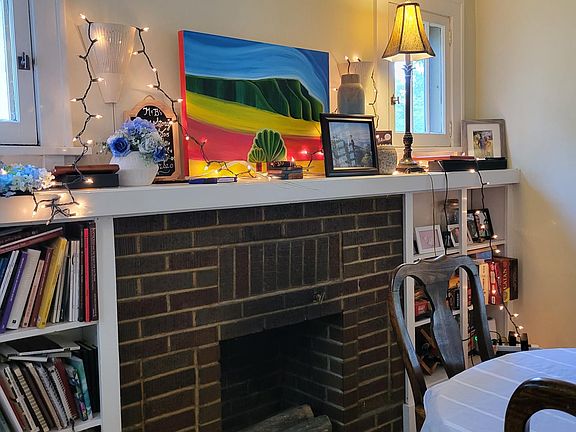 Decorative fireplace in LR.