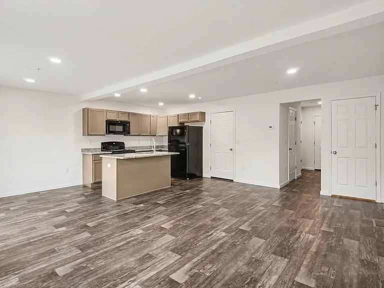 22 Sand St — Photo 10