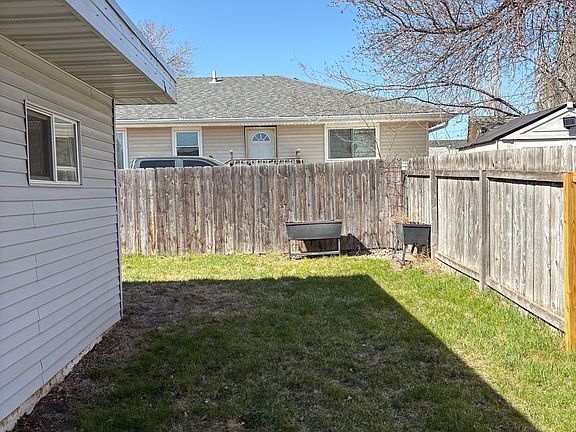3rd image of 1518 7th Ave NW