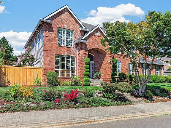3rd image of 13887 NW Meadowridge Dr