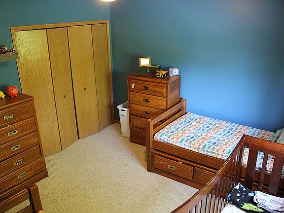 Upstairs Bedroom 1