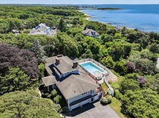 10 Naushon Cir, Falmouth, MA 02540