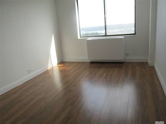 5th image of 2 Bay Club Dr APT 17D