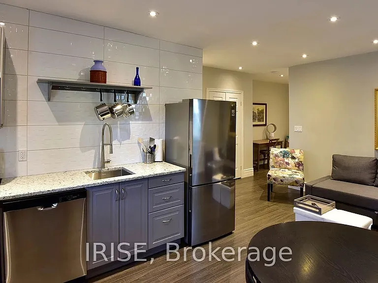 2 Selwood Ave #E — Photo 3