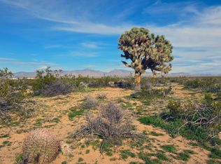 517 S Dale Evans Rd, Yucca, AZ 86438