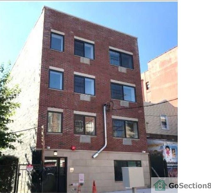 2nd image of 770 E 214th St #1B