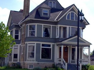 345 W Wisconsin Ave, Oconomowoc, WI 53066